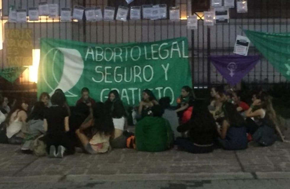 Mujeres marcharon en contra de la violencia de género, los femicidios y a favor del aborto