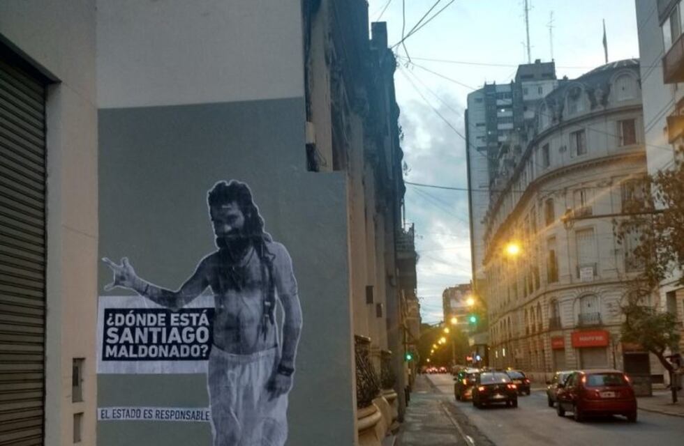 Las calles de Rosario preguntan ¿Dónde está Santiago Maldonado?