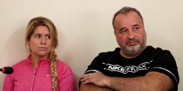 El sindicalista argentino Marcelo Balcedo y su mujer Paola Feige\u002E (EFE)