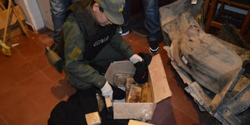 Los uniformados hallaron el material estupefaciente en Formosa\u002E (@minseg)