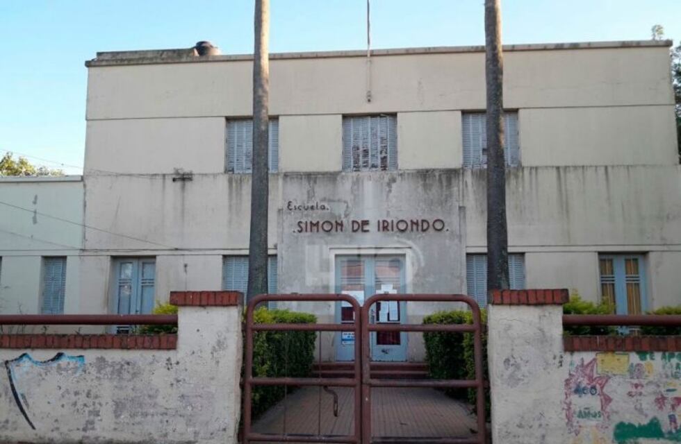 Se grabaron robando una escuela y el video se hizo viral: terminaron entregándose al ser reconocidos