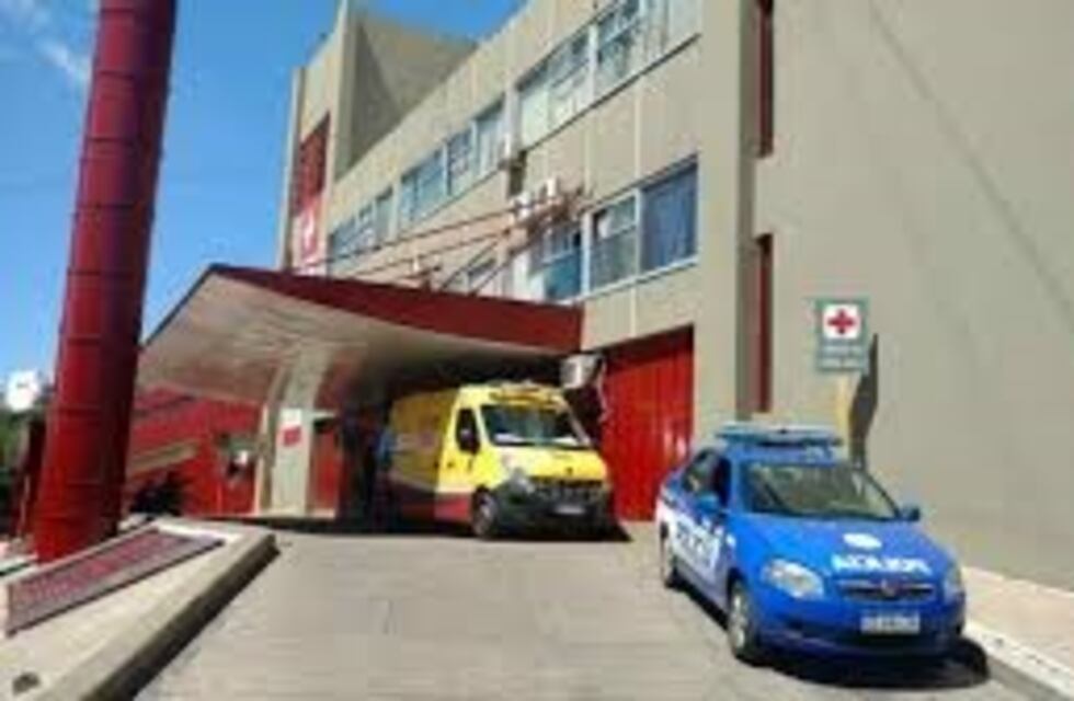 Un efectivo de la Policía Federal fue baleado en barrio Alberdi y su estado es grave