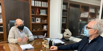 El ministro de Industria Luiz Lichowski con el titular de la CEM Alejandro Haene en Misiones\u002E