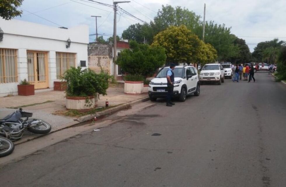 Choque en General Deheza: un motociclista con lesiones graves