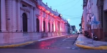 Mañana con cielo cubierto en Corrientes\u002E