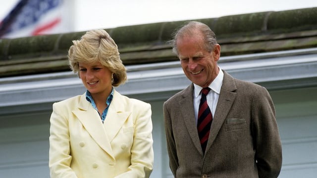 Lady Di y El Príncipe Felipe se enviaron cartas. El Duque intentaba salvar el matrimonio de su hijo Carlos y su nuera.