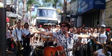 Coti Sorokin en Gualeguaychú\nCrédito: Vía Gualeguaychú