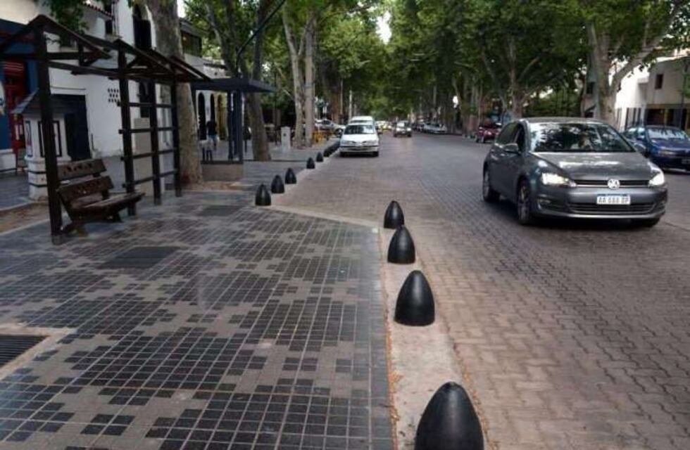 Apuñalan a un tarjetero en plena calle Arístides