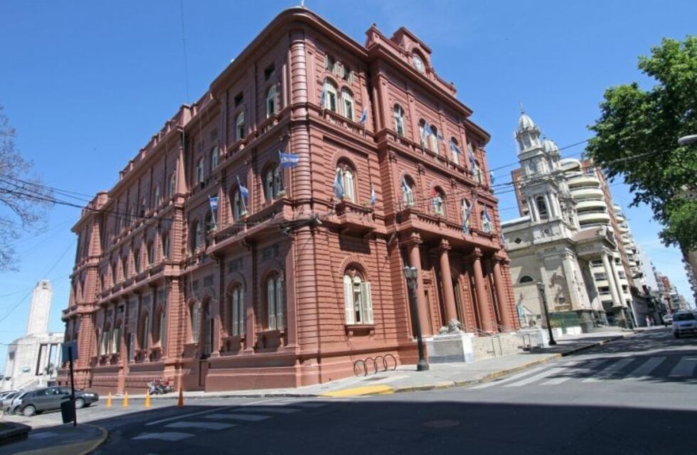 Sin clases, sin actividad pública y sin bancos este lunes por el día de la ciudad