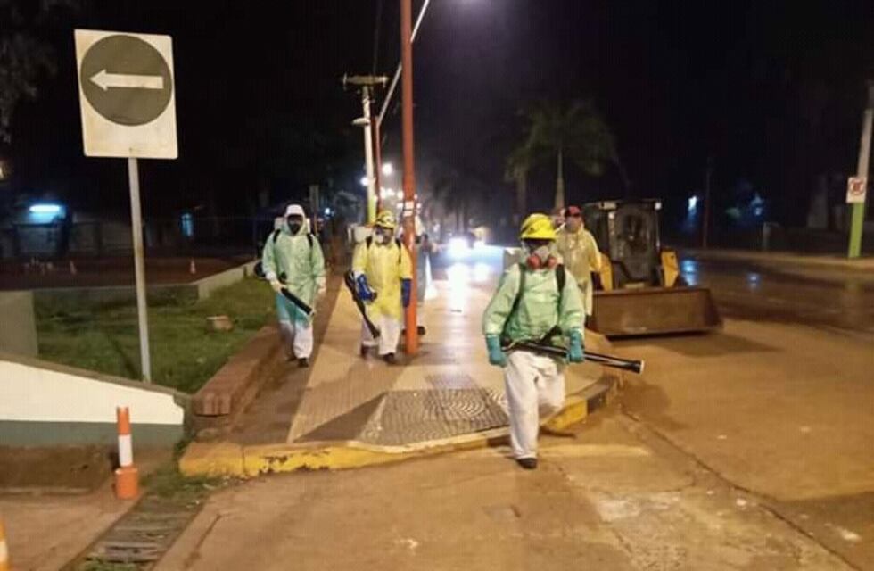 Realizaron un operativo de desinfección en el casco céntrico de Iguazú