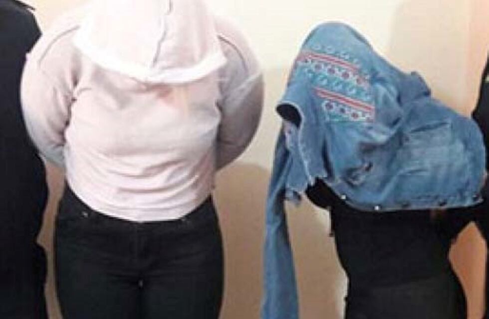 Se trenzaron a golpes luego de discutir por sus puestos de venta callejeros