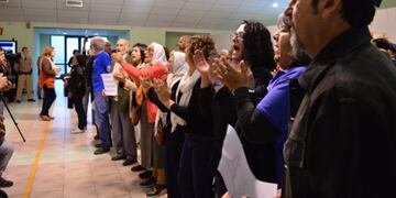 El proyecto además declara su apoyo y solidaridad con las “víctimas y familiares de la represión, testigos y querellas”