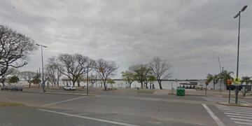 En la costanera hallaron vainas servidas de proyectiles calibre 9 milímetros\u002E (Google Street View)