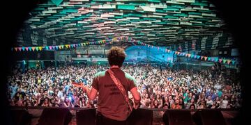 Raly Barrionuevo y la Peña Trashumante\u002E