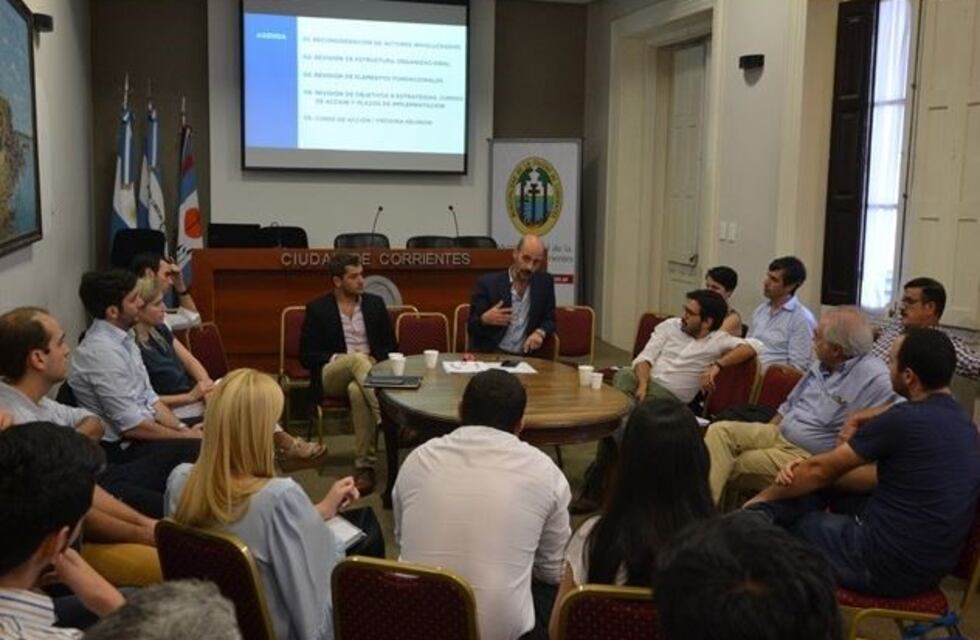 La AOEM reclamó la reincorporación de los municipales despedidos