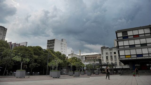 La ciudad amaneció con el cielo nublado tras las lluvias de la madrugada.