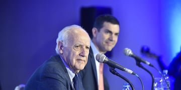 Lavagna: "El oficialismo me pidió que baje mi candidatura"