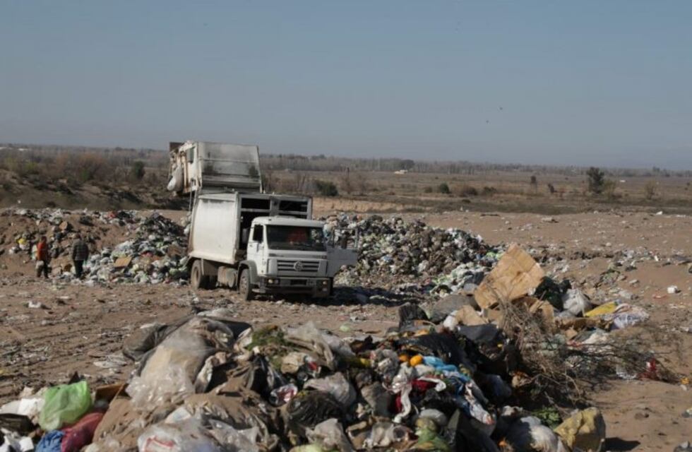 Concejales radicales denunciaron el mal manejo de los residuos en San Rafael