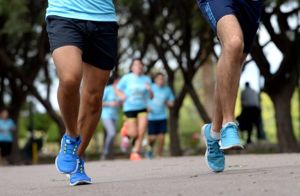 Villa Giardino: Los famosos convocan la participación en la maratón “Los Quimbaletes corre”
