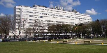 Un policía de la Federal fue baleado al resistirse al robo de su moto en Lanús\u002E