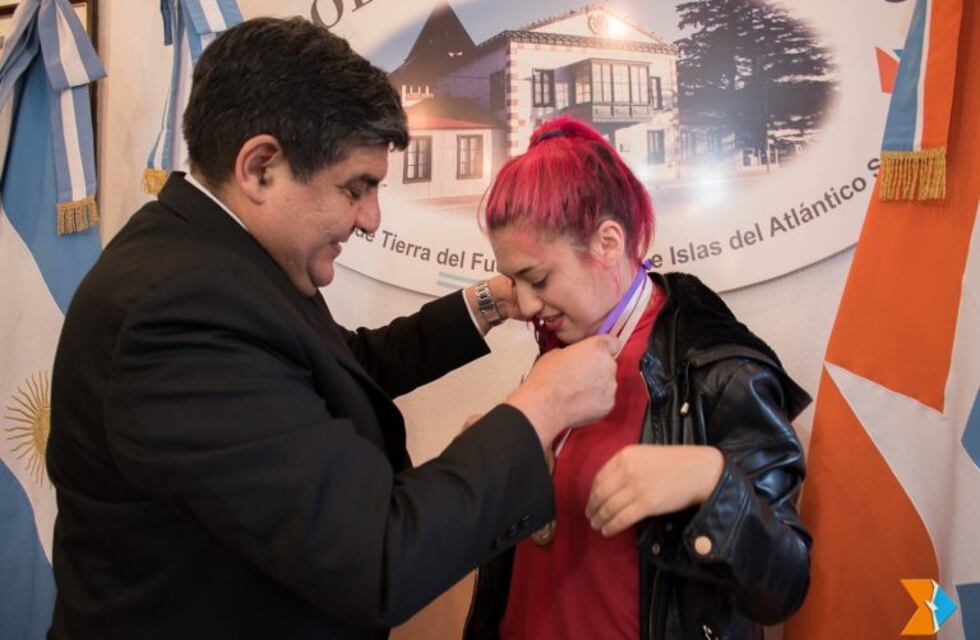 Bailarines fueguinos alcanzan podios en competencia internacional