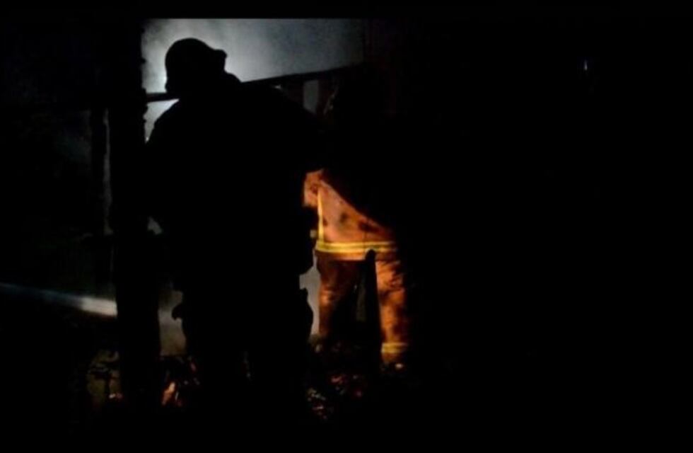 Puerto Iguazú: incendio en un depósito de garrafas