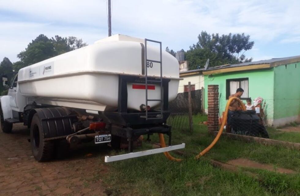 Agua para Cruz del Sur y otros 70 asentamientos en Posadas