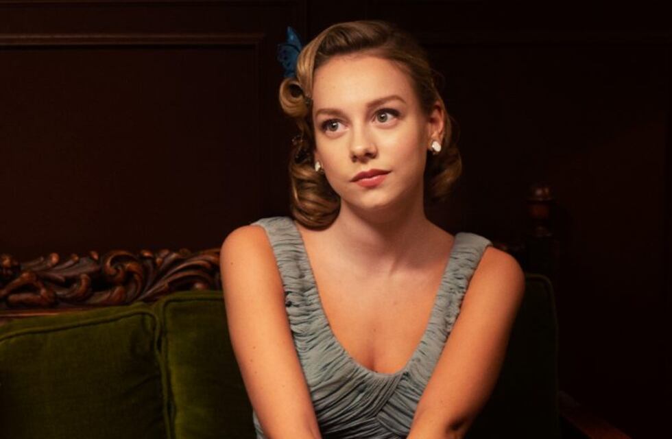 Se estrenó "Alguien tiene que morir": la homosexualidad en el franquismo, un drama familiar y la ansiada actuación de Ester Expósito