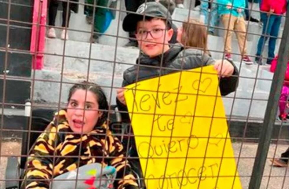 La emoción de una fanática después de cumplir su sueño: conoció a Carlos Tevez en Paraná