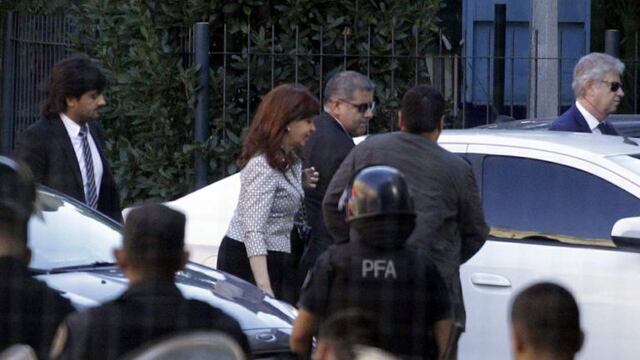 DYN11, BUENOS AIRES, 07/03/2017, LA EX PRESIDENTE CRISTINA FERNANDEZ, LLEGA A LOS TRIBUNALES DE COMODORO PY. FOTO:DYN/ALBERTO RAGGIO