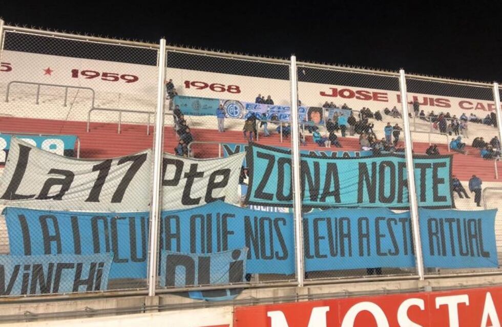 Los Piratas y su aliento en cancha de Morón