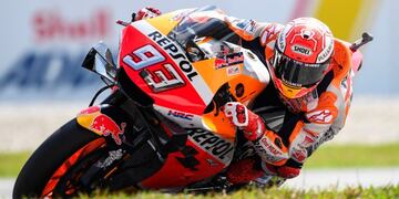 Marc Marquez en el Moto GP de Malasia (Photo by Mohd RASFAN / AFP)