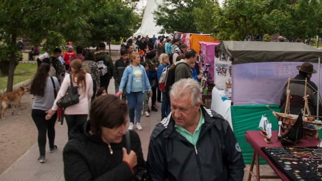 Encuentro de artesanos en Punta Alta