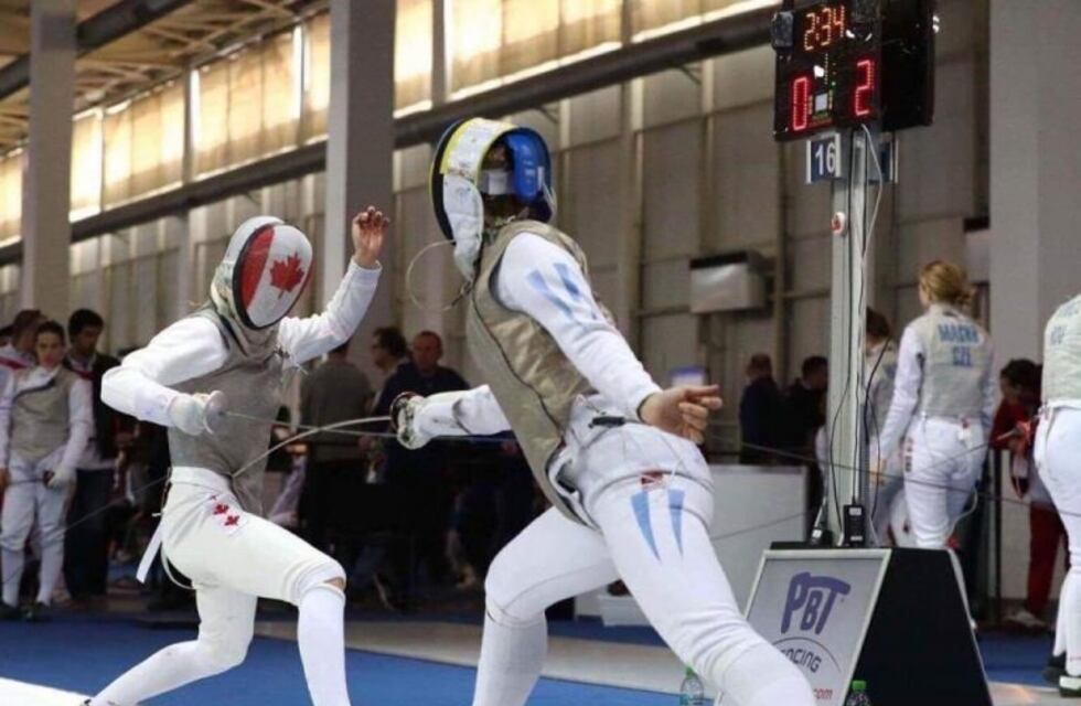 Gómez felicitó a la máxima referente fueguina de esgrima