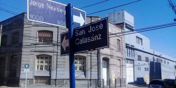 El sujeto se atrincheró en las Escuelas Pías en Río Cuarto y se tiroteó con la Policía\u002E (LV 16)