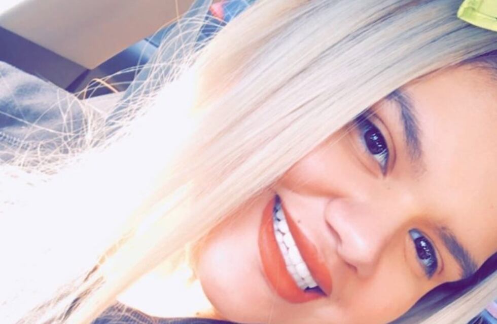 Las tiernas fotos retro de Morena Rial con reflexión incluida: "Sonreí nena"