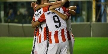 La Gloria fue más en la primera etapa y justificó la victoria parcial\u002E