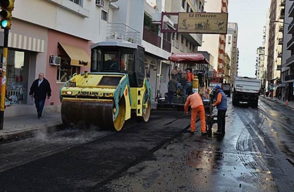 Castelli cerrada al tránsito por obras de reencarpetado asfáltico