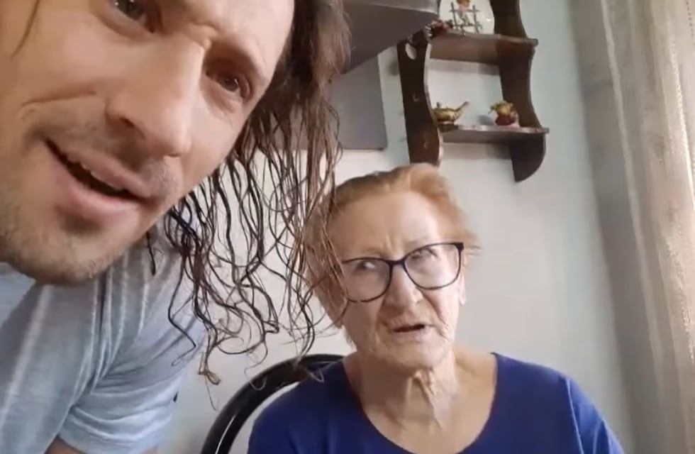 Una abuela y su nieto se volvieron virales tras un especial pedido: “Que me devuelvan la dentadura”