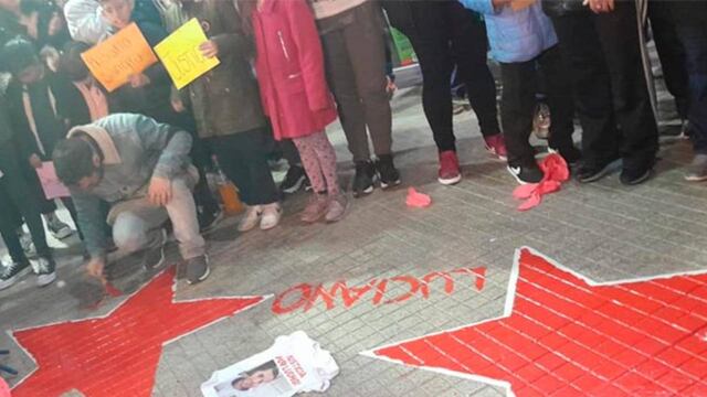 Estrellas pintadas en Arroyito por Luciano y Joaquín