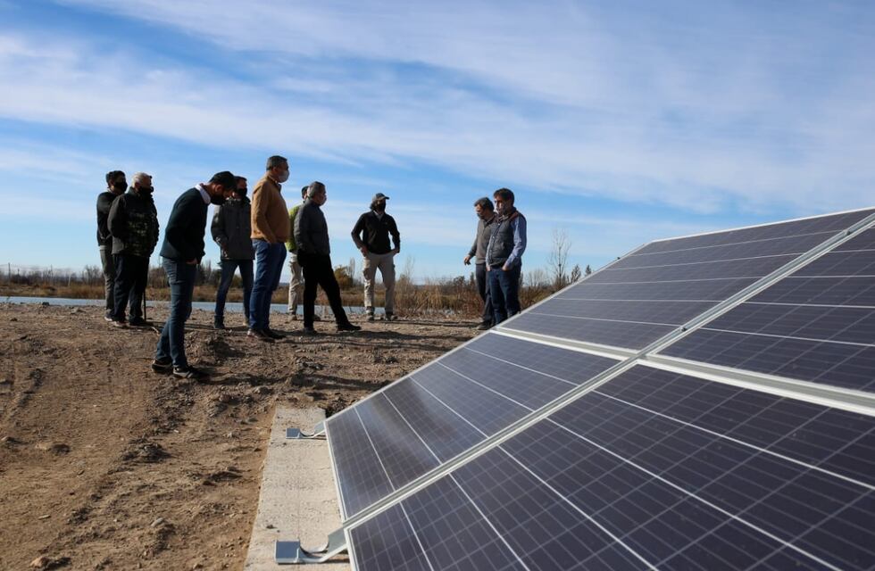 Innovador proyecto de riego por goteo con energía solar en el Valle de Uco