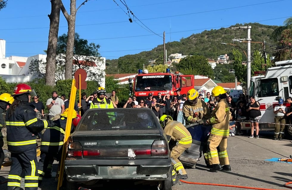 Importante convocatoria en la primera Expo Bomberos de Carlos Paz