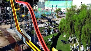 Un parque acuático en Córdoba confirmó su fecha de apertura con una pileta con olas. (La Voz)