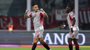 El ex Instituto, Javier Correa, le convirtió goles a Boca y River (La Voz archivo).