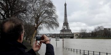 La Torre Eiffel apagará sus luces\u002E