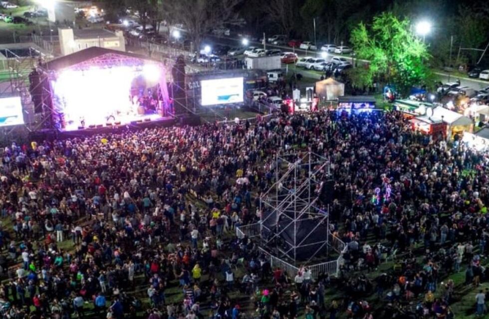 Sale con fritas y mucha fiesta