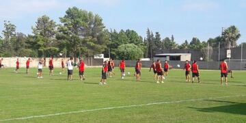 Cuatro jugadores del plantel de Patronato dieron positivo para Covid-19