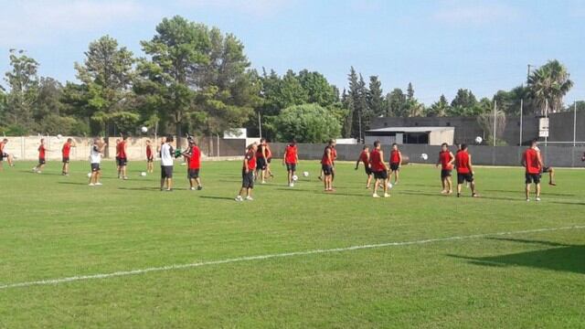 Cuatro jugadores del plantel de Patronato dieron positivo para Covid-19