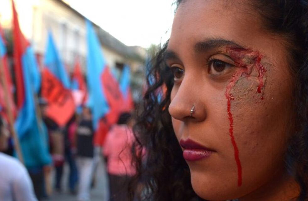 Humanidades autorizó a personal y alumnos a participar de la marcha Ni Una Menos