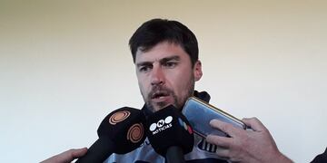 Hora del debut para El Cacique, ante un rival al que tiene muy visto\u002E \